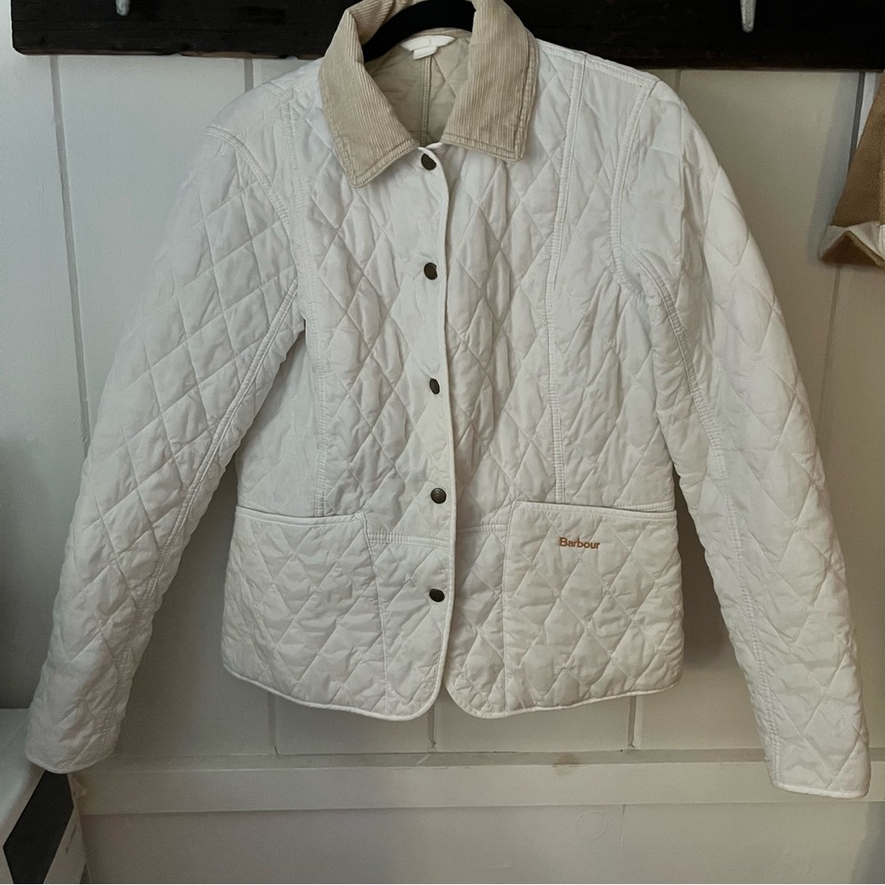 Barbour quilted cream color jacket. Size 8.